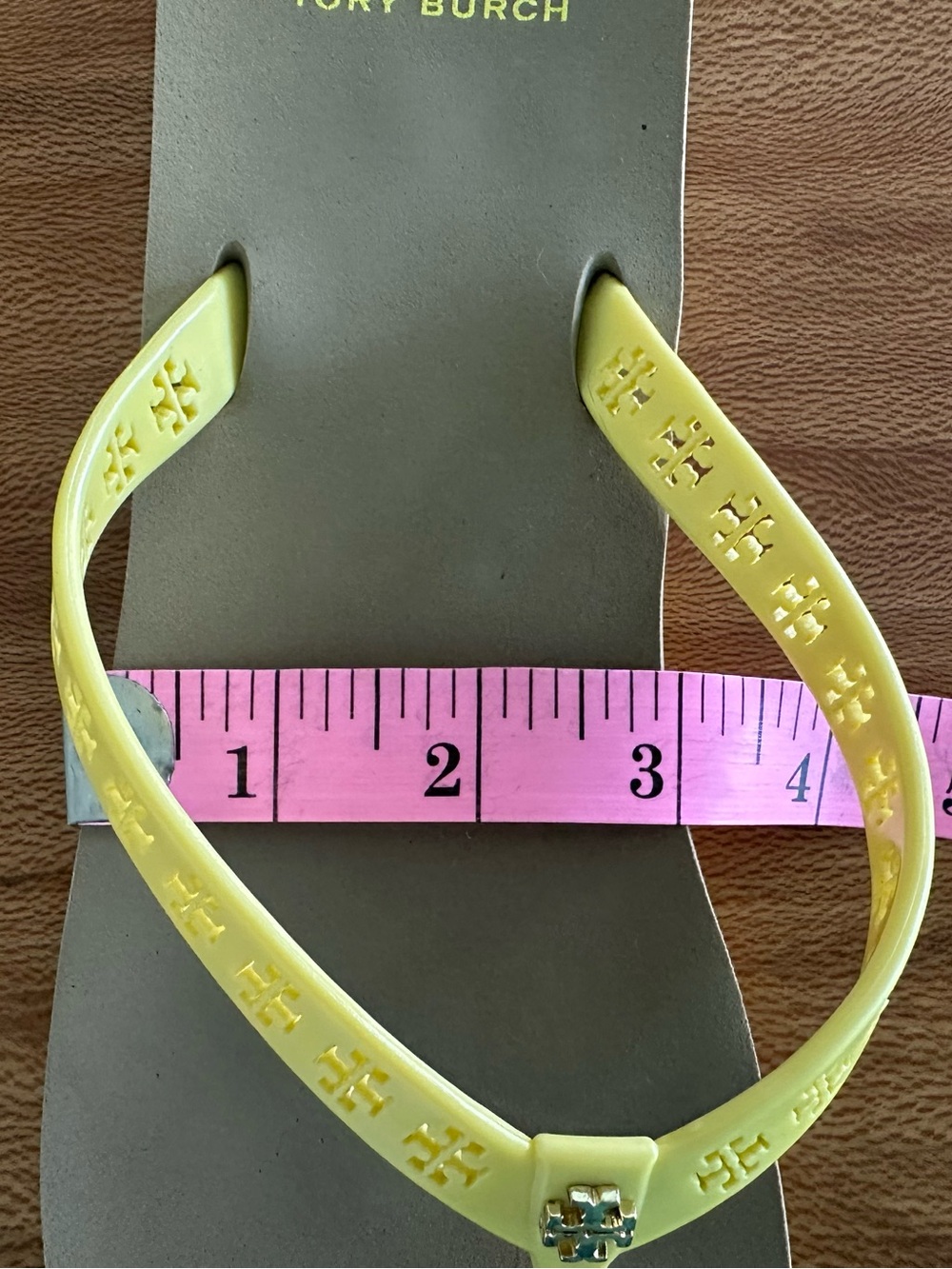 Tory Burch Yellow Strap Taupe Thin Footbed Flip Flop Sandals Thong | Size: 10 - Picture 11 of 12